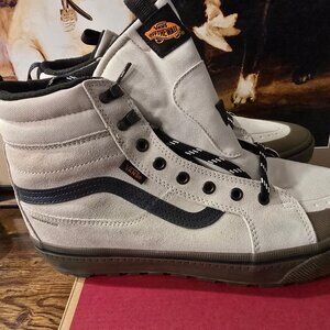 Vans MTE Sk8-Hi Waterproof Insulated VN000DAQZO21 Men Shoes Boots Size 12 NEW